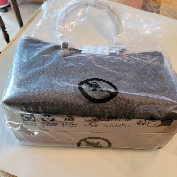 MICHAEL KORS "SHEILA" TOTE BAG - Picture 8 of 8